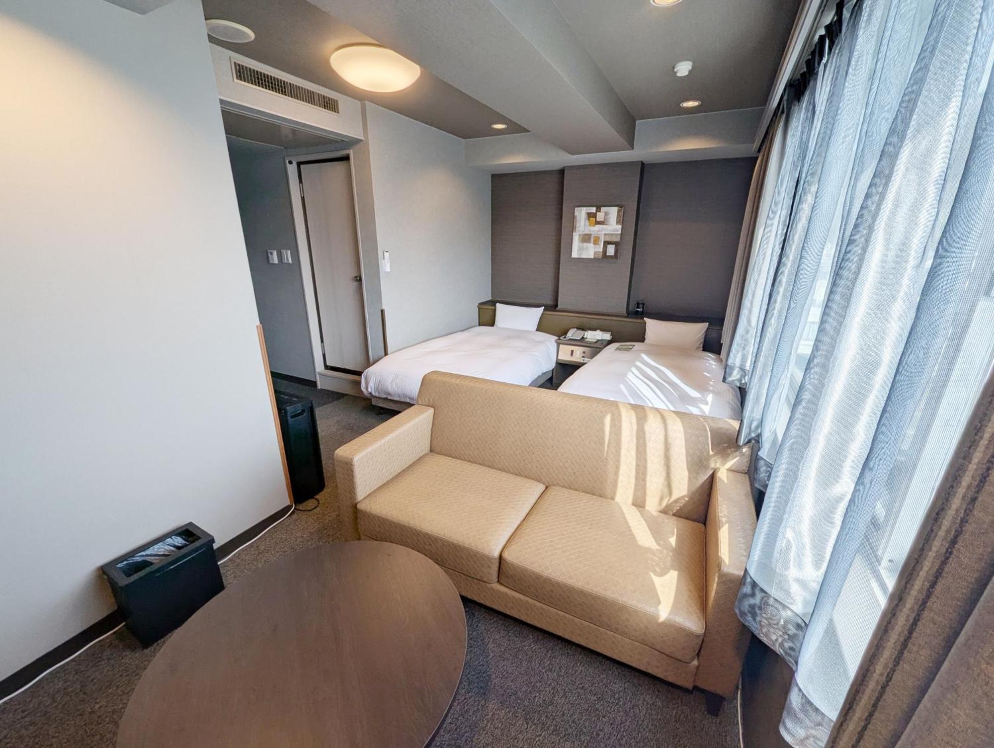 Hotel Route-Inn Court Chikuma-Koshoku Kültér fotó
